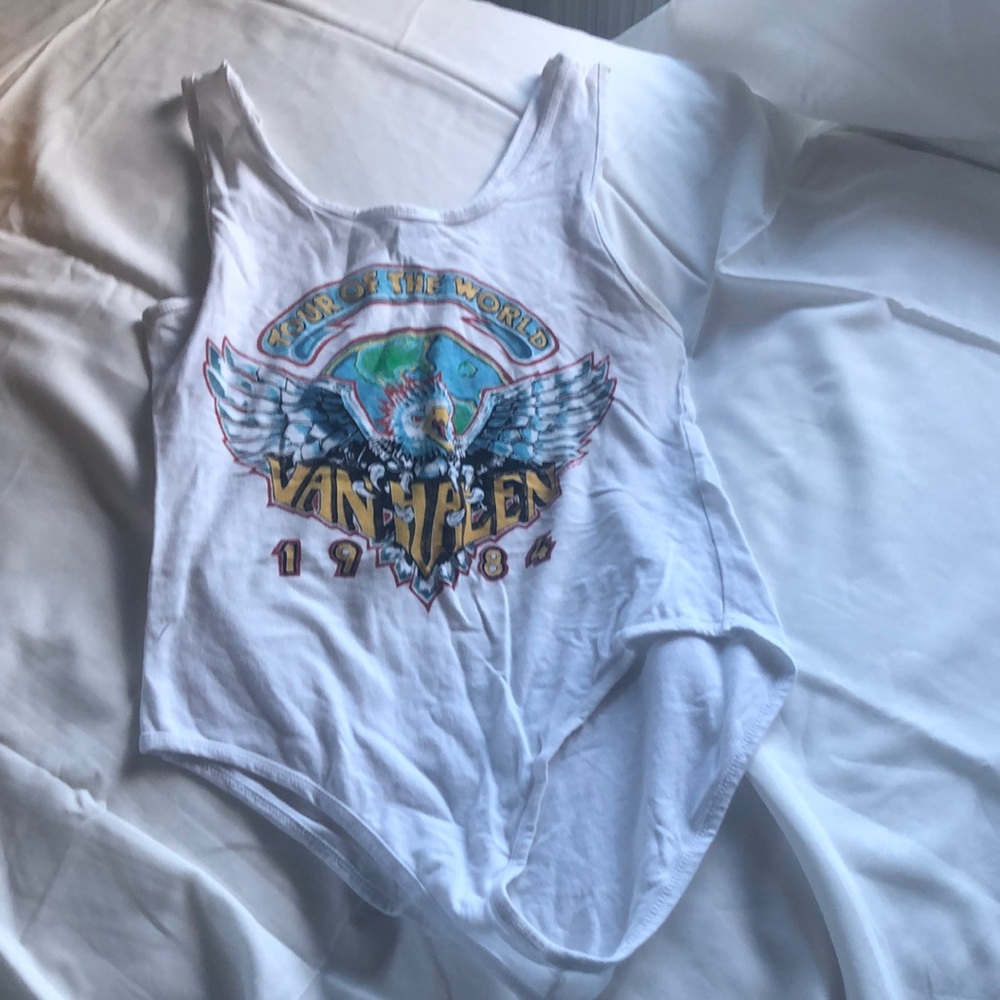 Forever 21 one piece with no buttons graphic tank